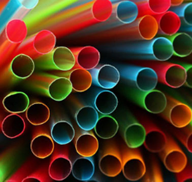 Las máquinas de moldeo por inyección también se conocen como máquinas de moldeo por inyección o máquinas de inyección.